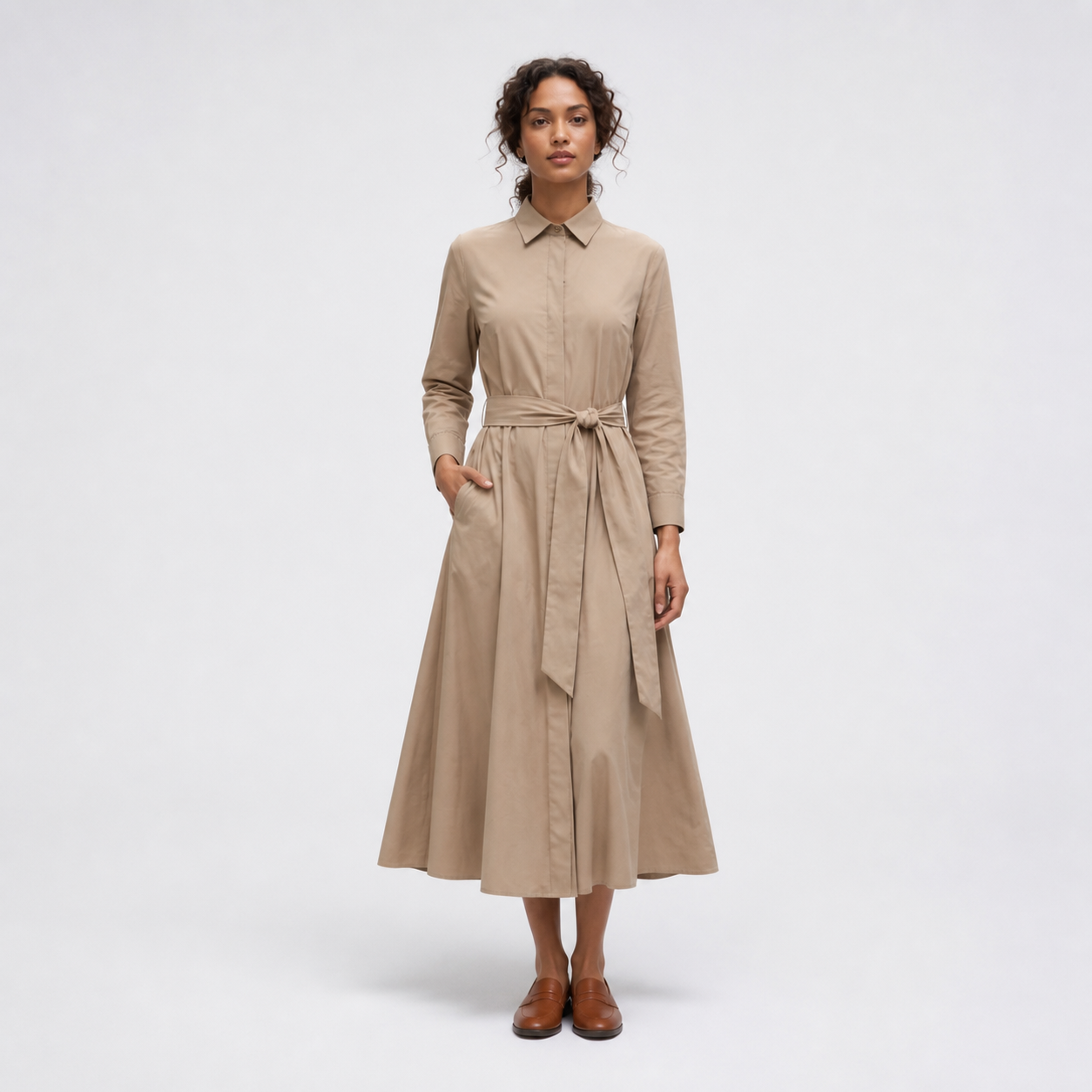 Robe longue taupe ceinturée Tsniout – 01 face studio
