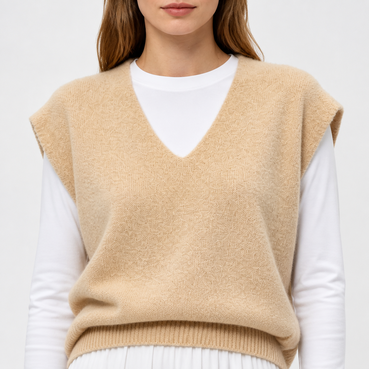 Gilet-pull beige en maille à col V Tsniout – 04 zoom produit
