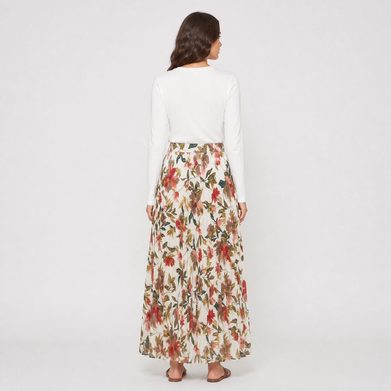 Jupe longue blanche fleurie plissée Tsniout – 02 dos studio