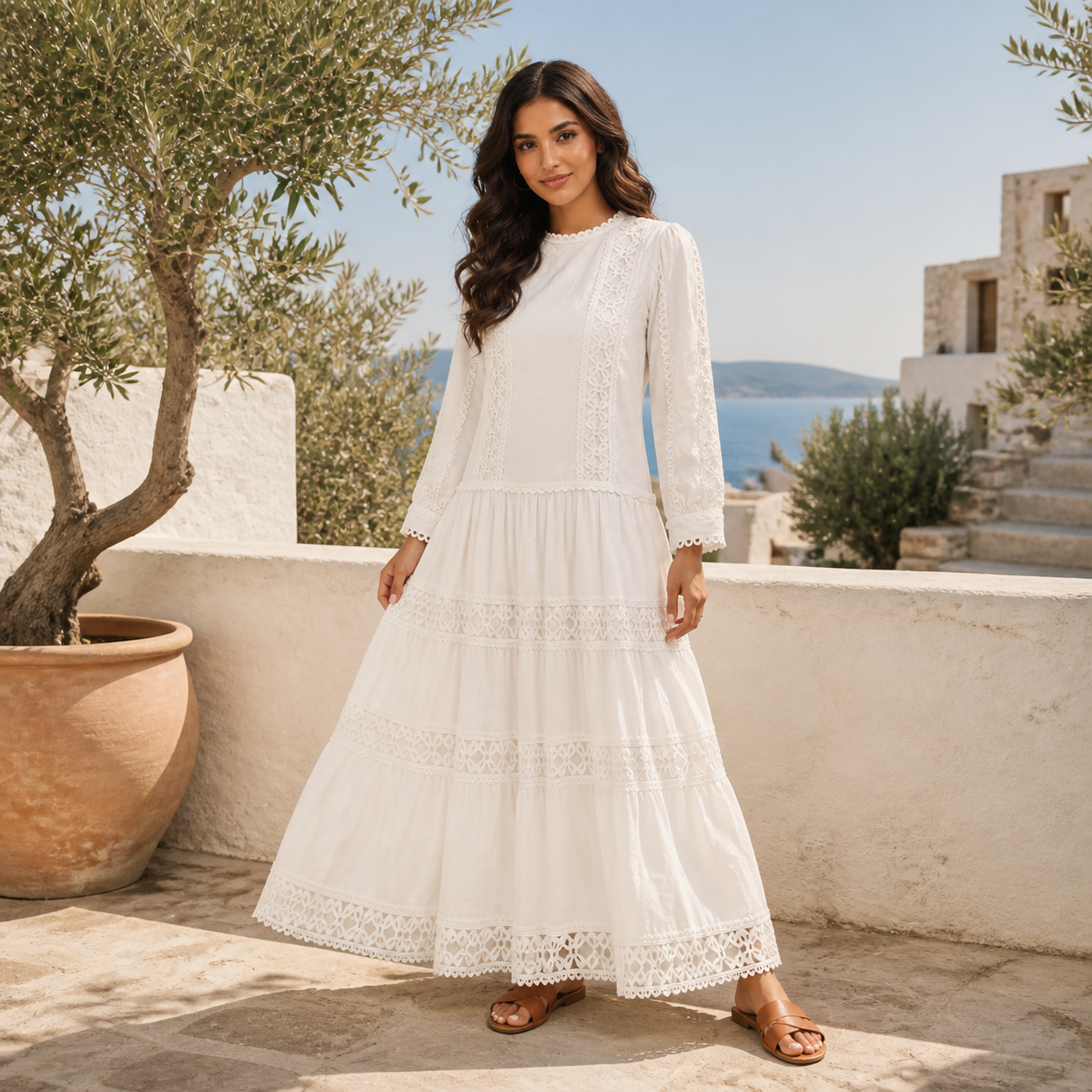 Robe longue écrue bohème brodée à volants – vue 6