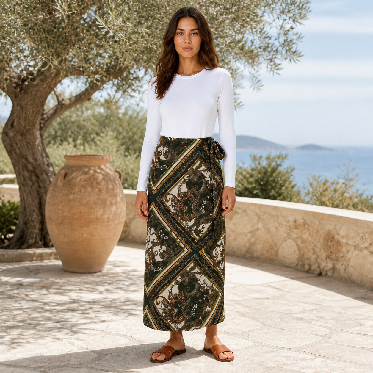 Jupe longue kaki portefeuille imprimée Tsniout – 06 lifestyle debout