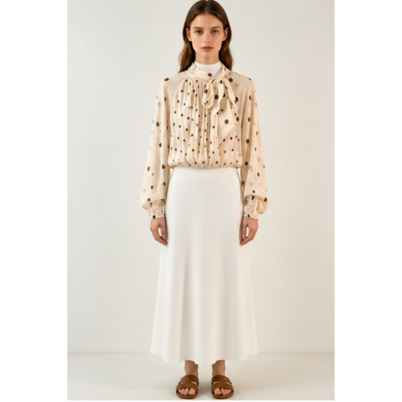 Blouse beige à pois et nœud Tsniout – vue 1