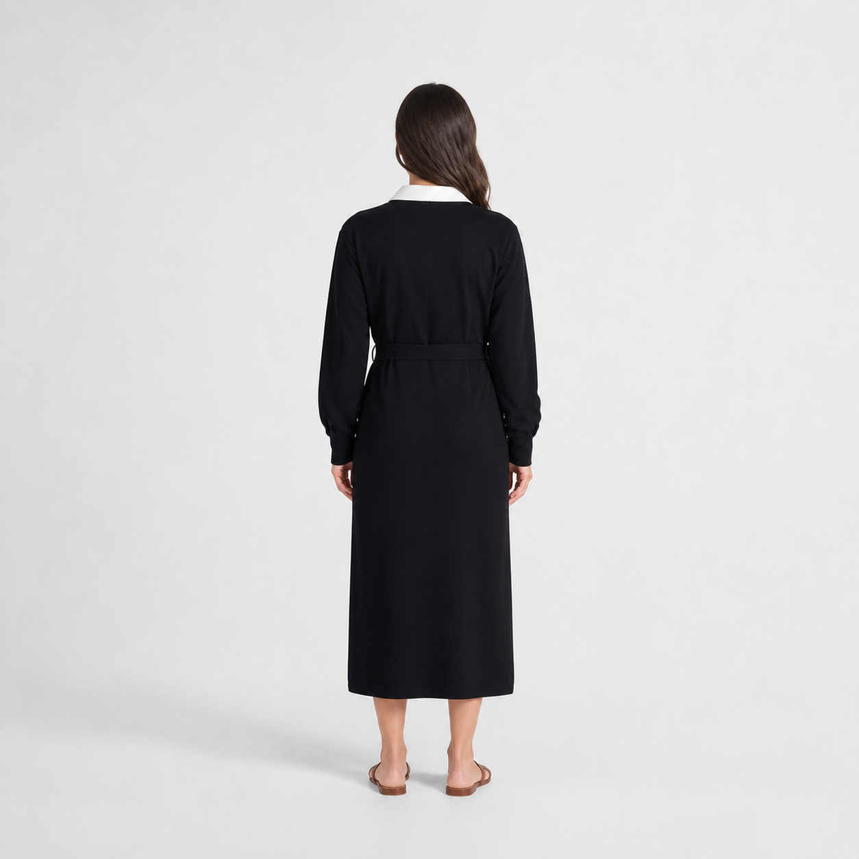Robe longue noire en maille à col strass Tsniout – 02 dos studio