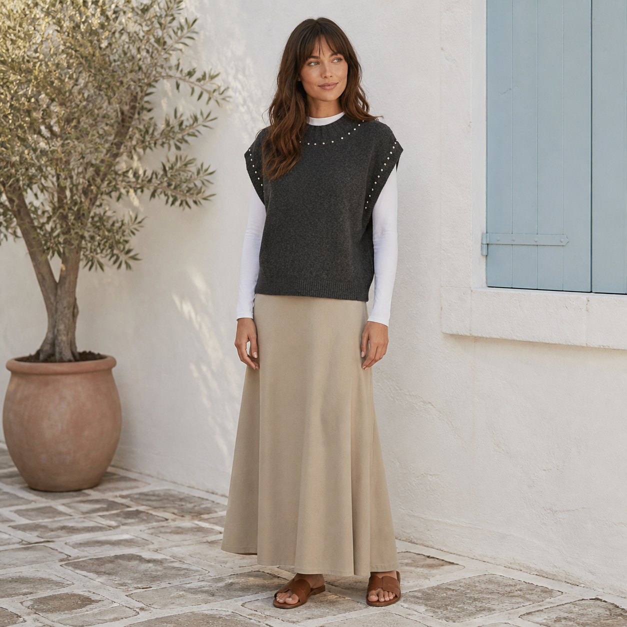 Pull gris anthracite sans manches à clous – vue 6