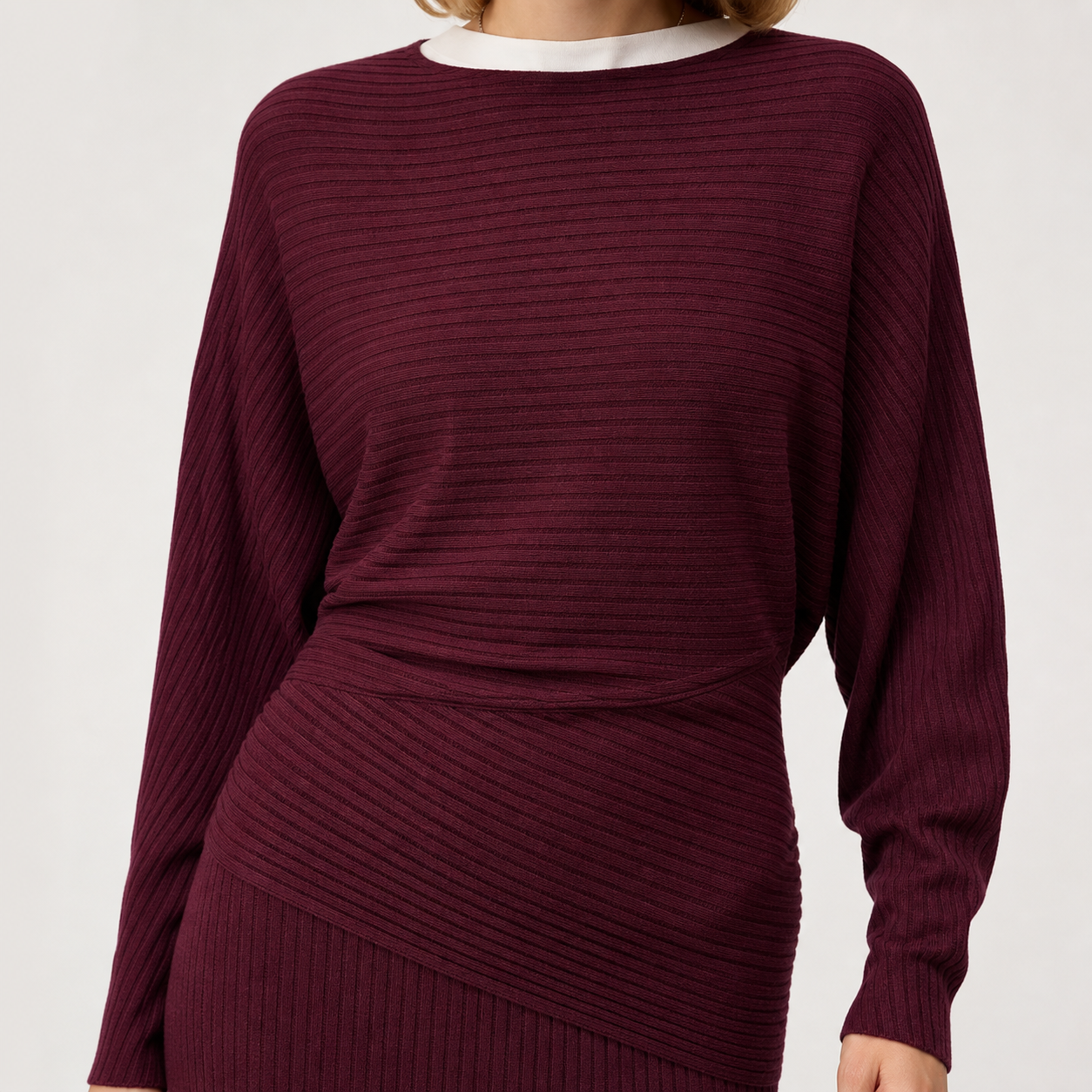 Robe longue bordeaux en maille côtelée – vue 4