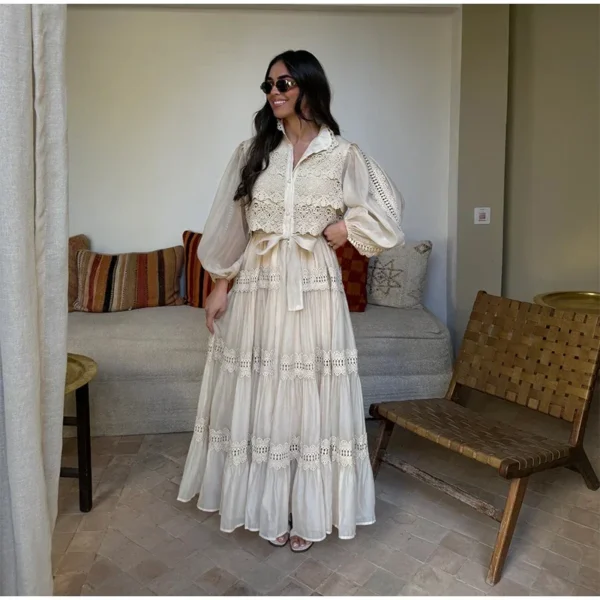 Robe longue trapèze brodée en Patchwork Tsniout – Image 5